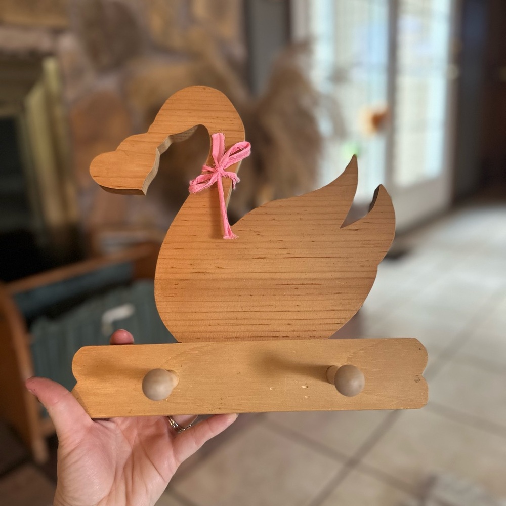 Wooden Goose Wall Hook with Pink Ribbon